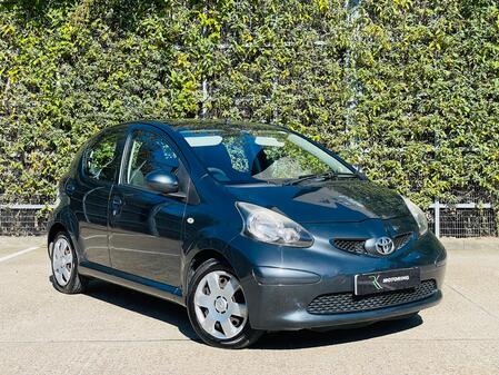 TOYOTA AYGO 1.0 VVT-i +